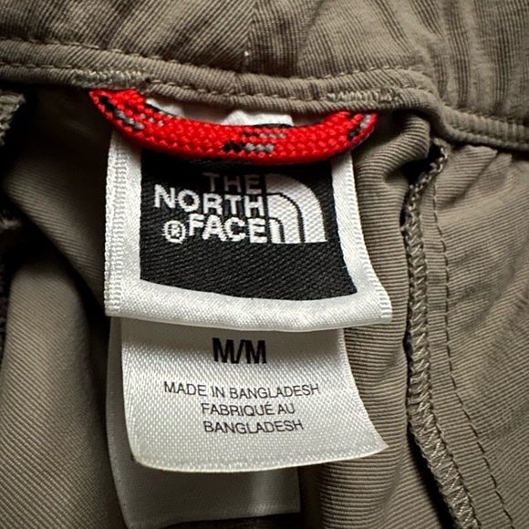 The North Face Light Gray Capris with Black Waist Strap - Picture 3 of 4